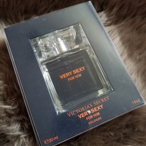 Victoria's Secret Very Sexy for Him Cologne 1fl oz